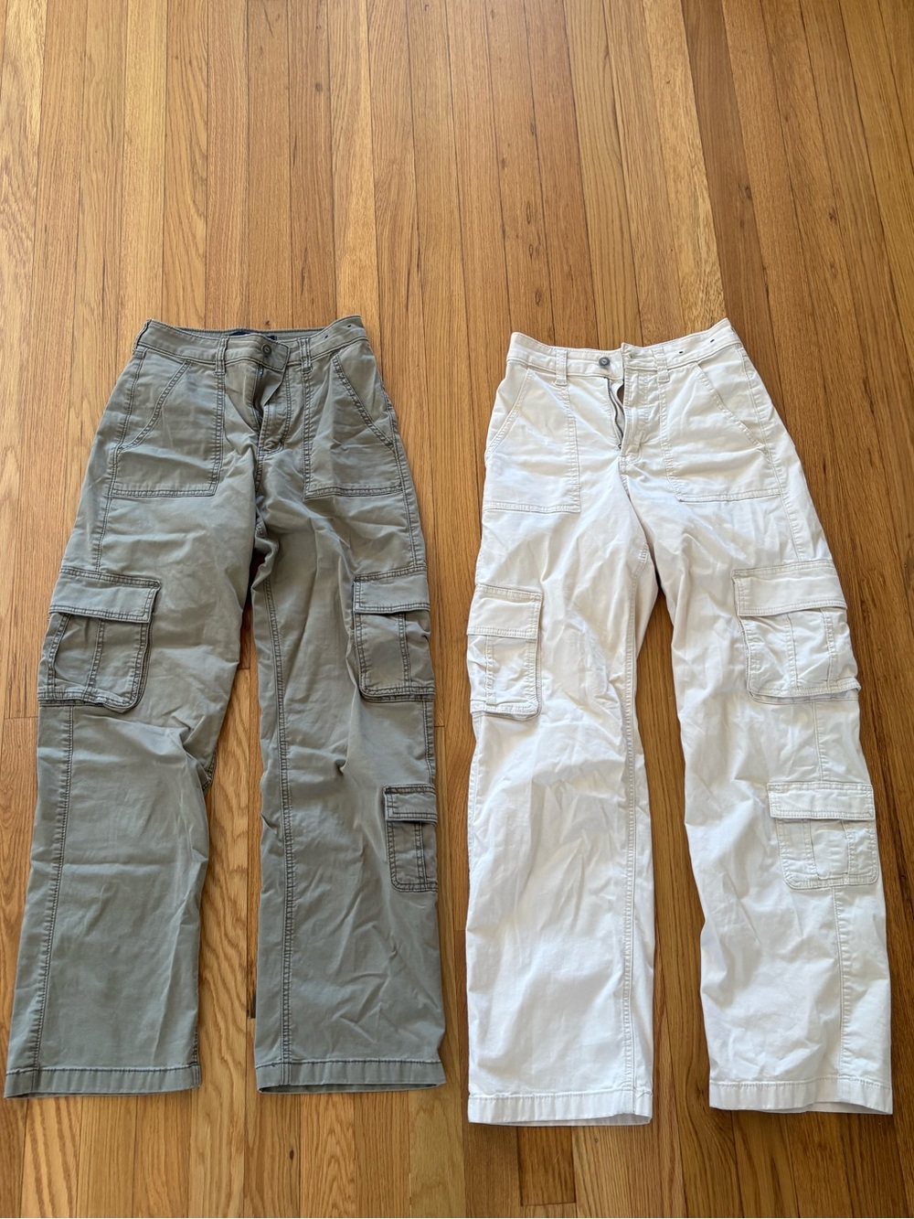 Hollister Ultra High-Rise Baggy Cargo Pants Bundle